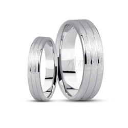 Wire Matte Carved Design Wedding Band Set With Bright Cuts