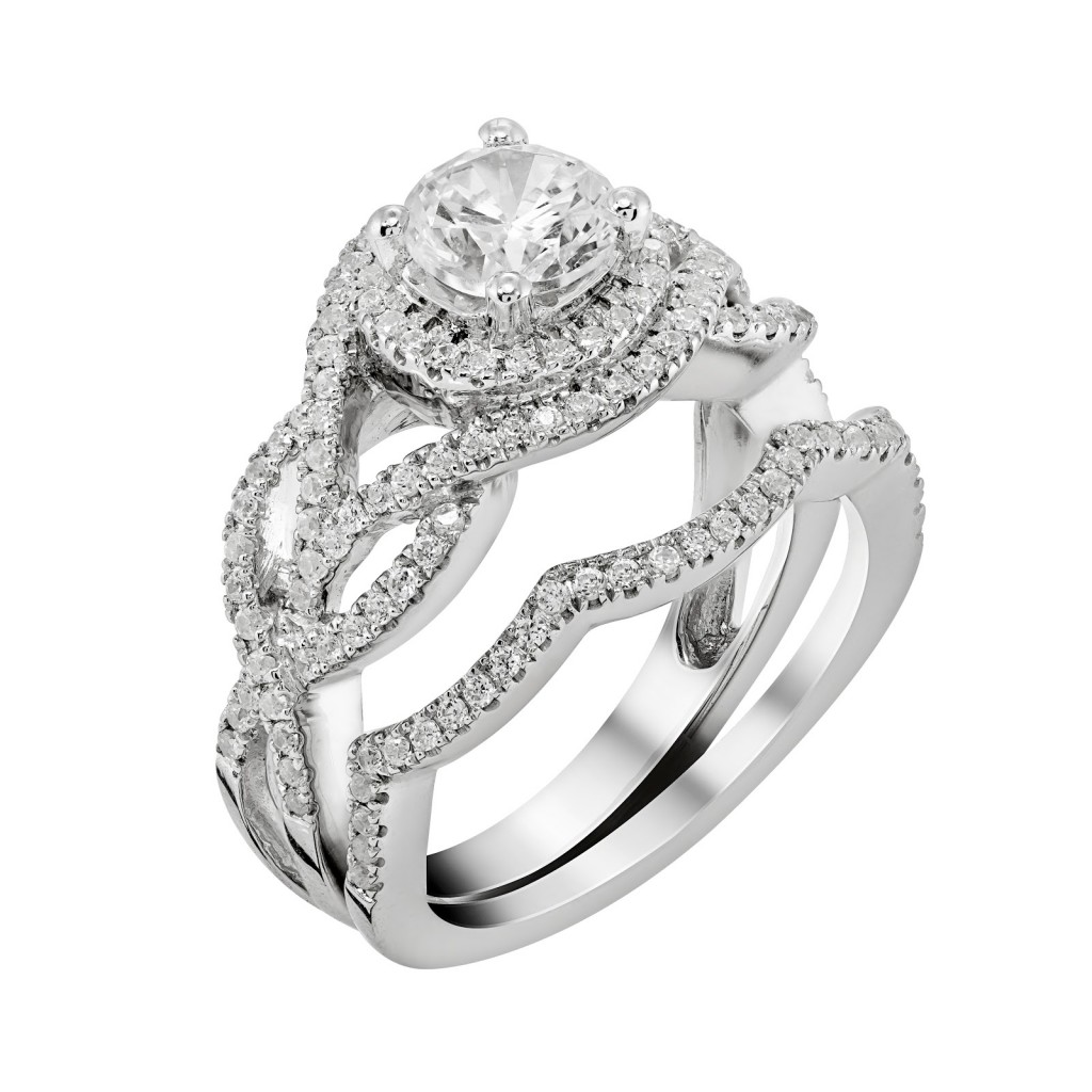 Anniversary gift ideas? Upgrade her wedding ring