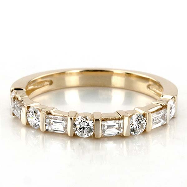 Round and Baguette Cut Bar Set Woman Diamond Ring
