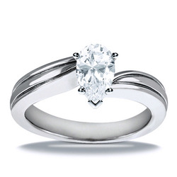 Elegant Solitaire Diamond Engagement Ring thumbnail 19