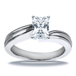 Elegant Solitaire Diamond Engagement Ring thumbnail 17