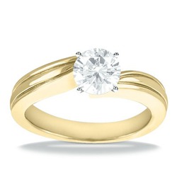 Elegant Solitaire Diamond Engagement Ring thumbnail 5