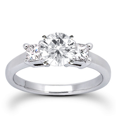 Princesss Cut Prong Set Diamond Engagement Ring (0.34 ct.tw.)