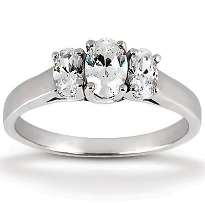 Oval Cut Prong Set Diamond Engagement Ring (0.50 ct.tw.)