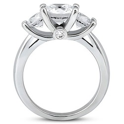 Round Cut Three Stone Diamond Engagement Ring (1.06 ct.tw.) thumbnail 2