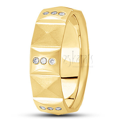 Exclusive Incised Diamond Wedding Band 