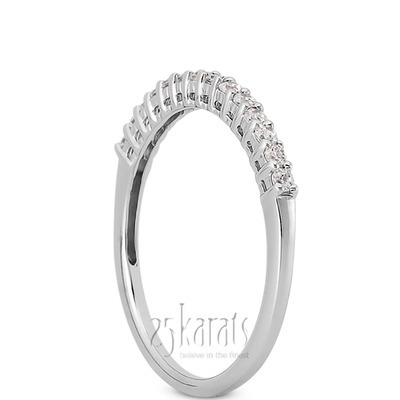 Petite Diamond Wedding Band(0.21 ct. tw.) thumbnail 3