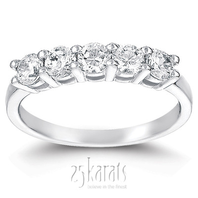 5 Stone Classic Basket shared Prong Diamond Anniversary Ring (0.75 ct. tw.)