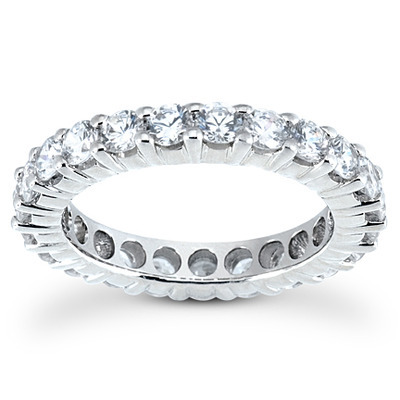 Classic Shared Prong Set Round Diamond Eternity Wedding Band (2.20 ct. tw) thumbnail 1