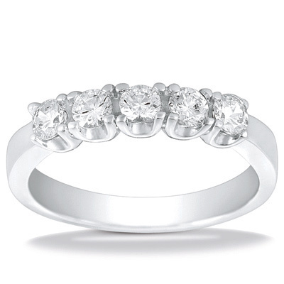 5 Round Stone Contemporary Diamond Band (0.25 ct. tw.) 