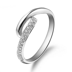 Signature Style Diamond Promise Ring (0.19ct. tw.)