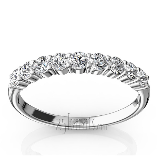 Classic 9 Stone Women's Diamond Band (1/2 ct. tw.)