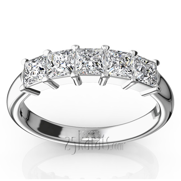 Traditional 5 Stone Closed Basket Setting Anniversary Band (1.00 ct. t.w.)