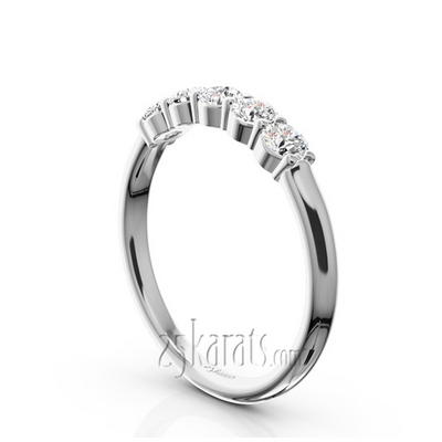 Classic 5 Stone Closed Basket Anniversary Band (1/2ct. tw.) thumbnail 2