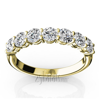 Classic 7 Round Brilliant Diamond Woman Anniversary Band (1 ct. tw.) thumbnail 4