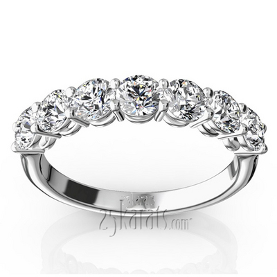 Classic 7 Round Brilliant Diamond Woman Anniversary Band (1 1/4 ct. tw.) thumbnail 1