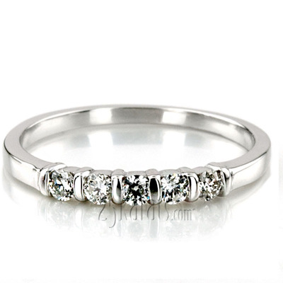 Bar Set Round Cut Diamond Anniversary Ring (1/4 ct. tw.) thumbnail 1