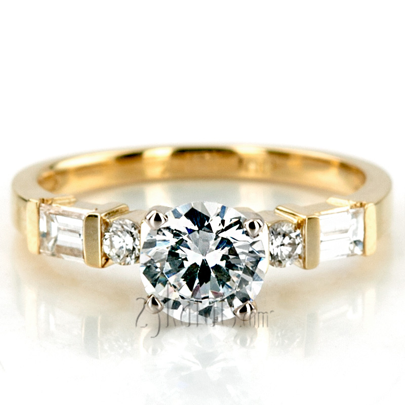 Baguette and Round Diamond Engagement Ring (0.42ct.tw) - view 7