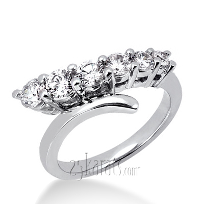 Attractive Diamond Journey Ring (0.50ct)