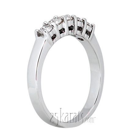 14K white gold Five Stone Round Cut Prong Set Diamond Anniversary Ring (0.50 ct. tw.) - alternate view 3