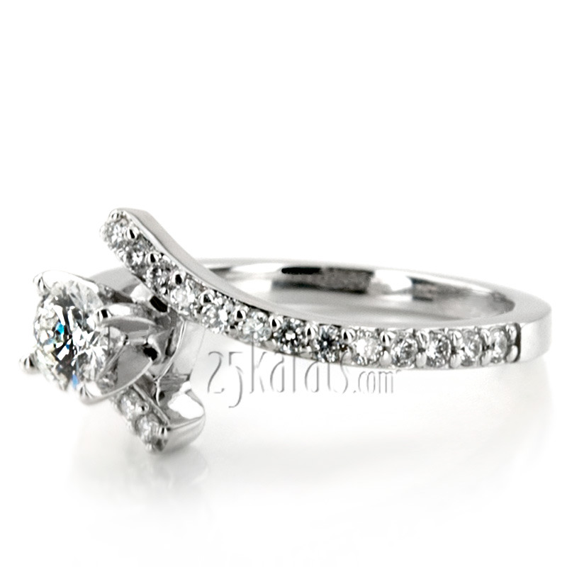 18K white gold Petite Diamond Accented Engagement Ring (0.26 t.c.w.) - alternate view 30