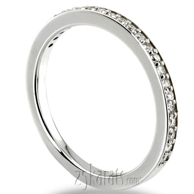 Classic Pave Set Ladies' Diamond Wedding Band (1/4ct. tw.) thumbnail 3