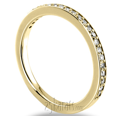 Classic Pave Set Ladies' Diamond Wedding Band (1/4ct. tw.) thumbnail 4