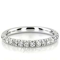 Glowing Handcrafted Scalloped Companion Diamond Wedding Band (1/3 ct. t.w.)
