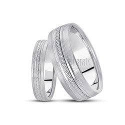 Sturdy Comfort Fit Diamond Carved Wedding Band Set