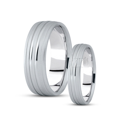 Simple Two Cut Designer Wedding Band Set