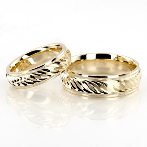 Attractive Brush Finish Fancy Carved Wedding Band Set