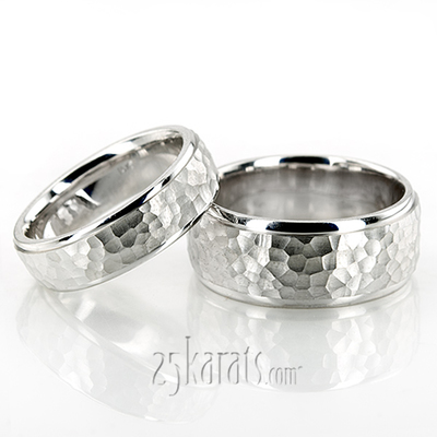 Hammered Basic Design Wedding Ring Set