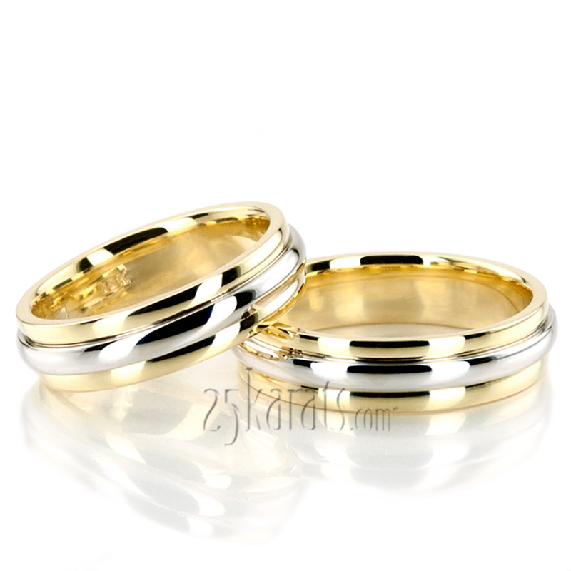 Round Shiny Diamond Carved Wedding Ring Set