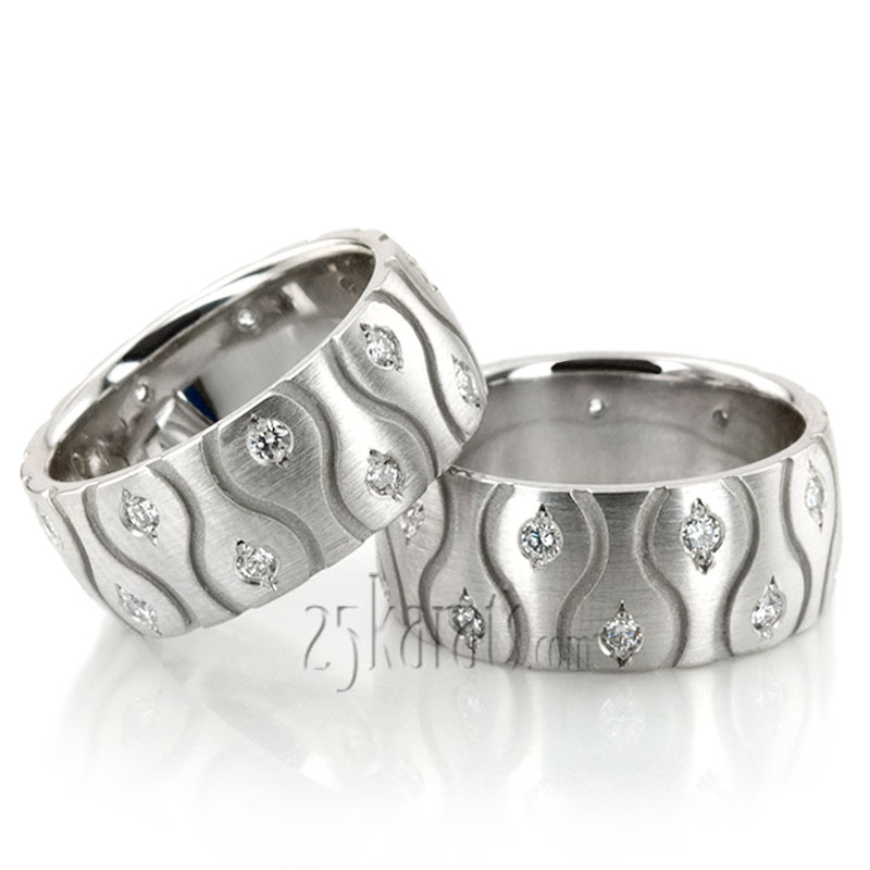 Symmetrical Wave Cut Diamond Wedding Ring Set