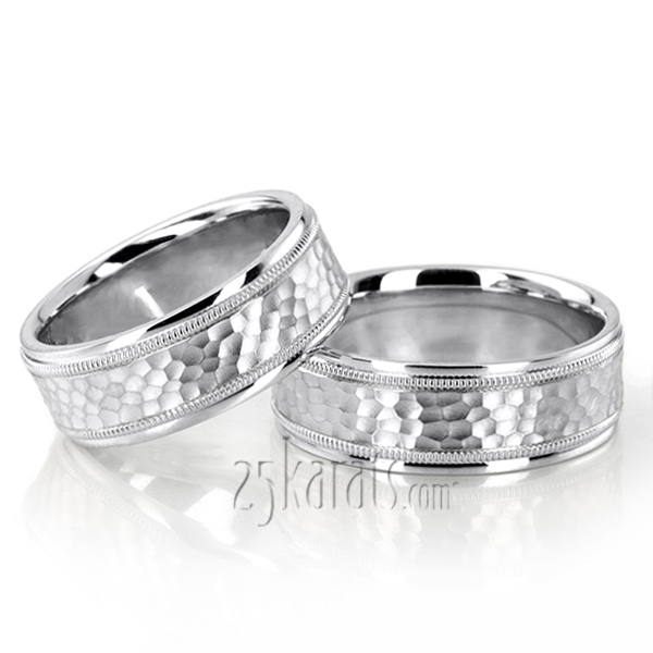 Traditional Hammer Basic Carved Wedding Ring Set