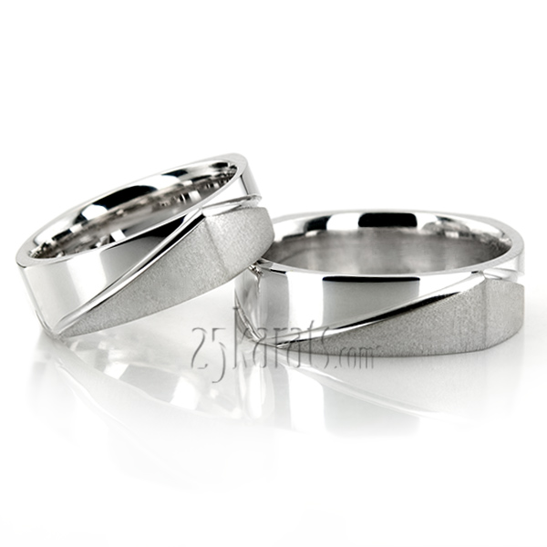 Symmetrical Four Sided Fancy Carved Wedding Ring Set