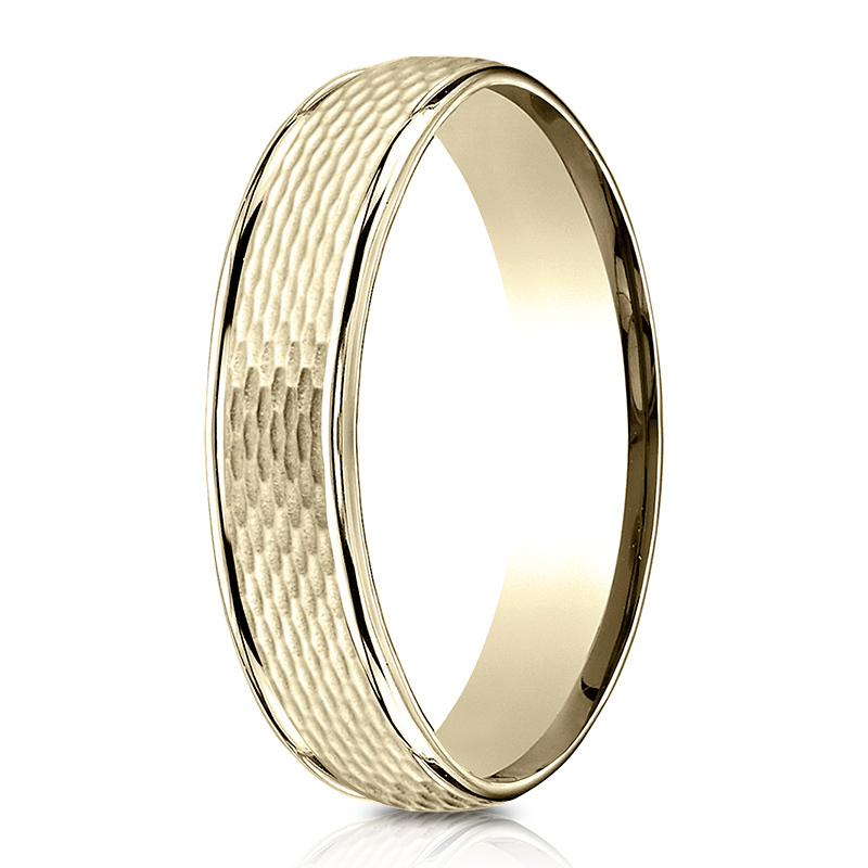 14K yellow gold 7.5mm. diamond cut Benchmark-Comfort-Fit-Round-Edge-Mesh-Center- - main view