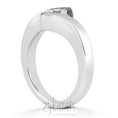 18K white gold Princess Cut Bar Set Solitaire Engagement Ring - alternate view 3