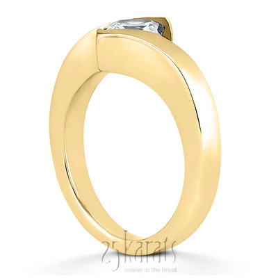 18K white gold Princess Cut Bar Set Solitaire Engagement Ring - alternate view 4