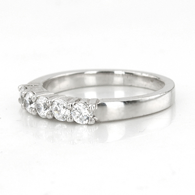 14K white gold 5 Stone Shared Prong Women Anniversary Ring (1/6 ct. tw.) - alternate view 2