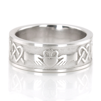 Hearts & Claddagh Celtic Wedding Ring