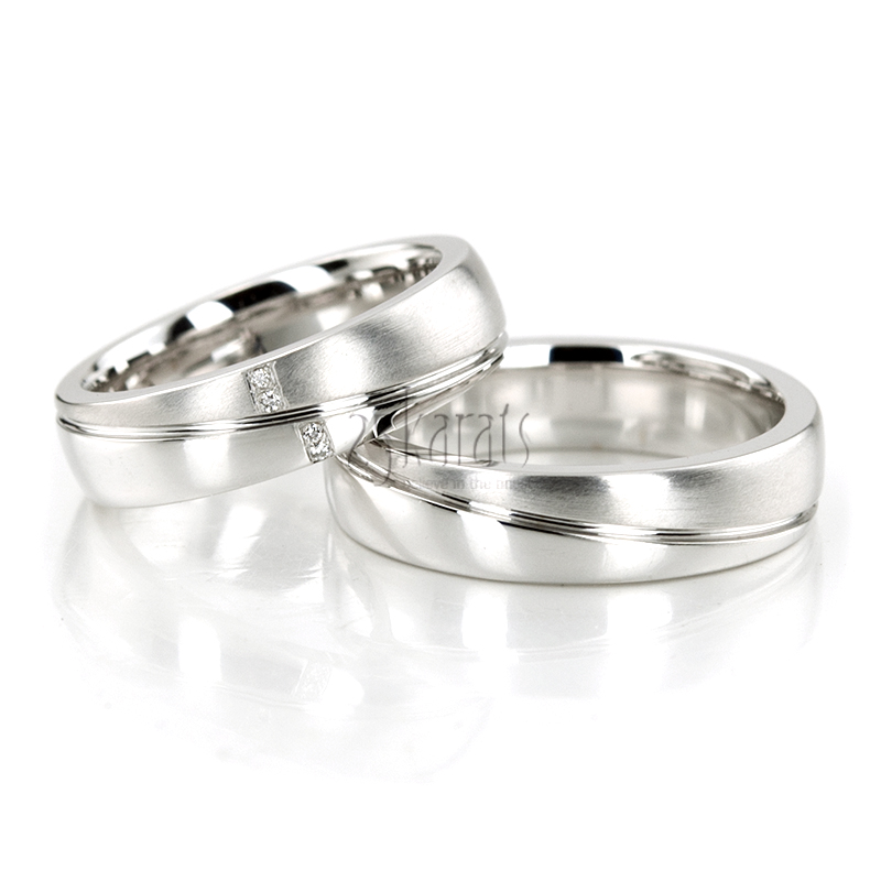 Stylish Diagonal Diamond Wedding Ring Set