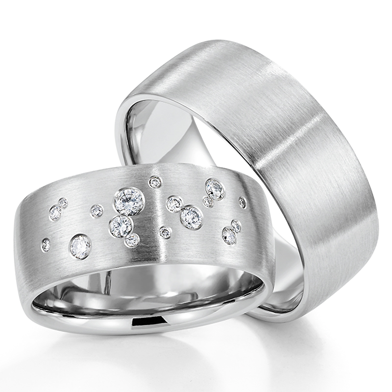 Scattered Diamonds Low Dome Wedding Ring Set