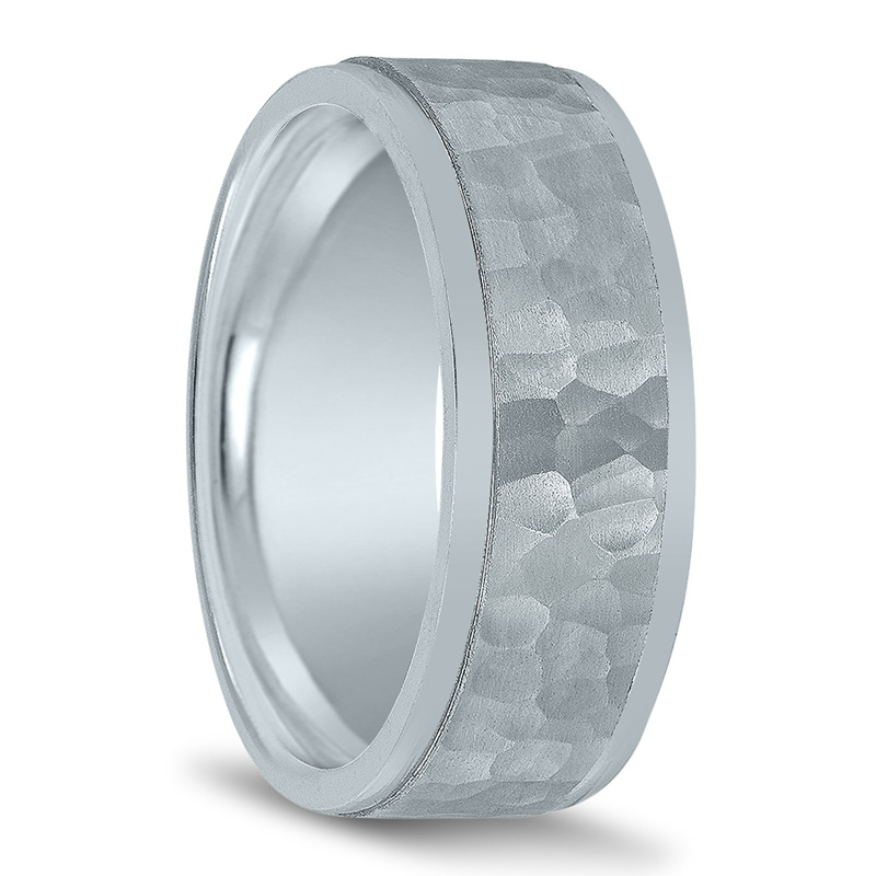 Novell Step Edge Hammer Wedding Ring - main view