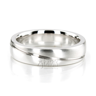 Stylish Diagonal Diamond Wedding Ring