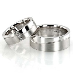 Wave Design Couples Diamond Wedding Ring Set