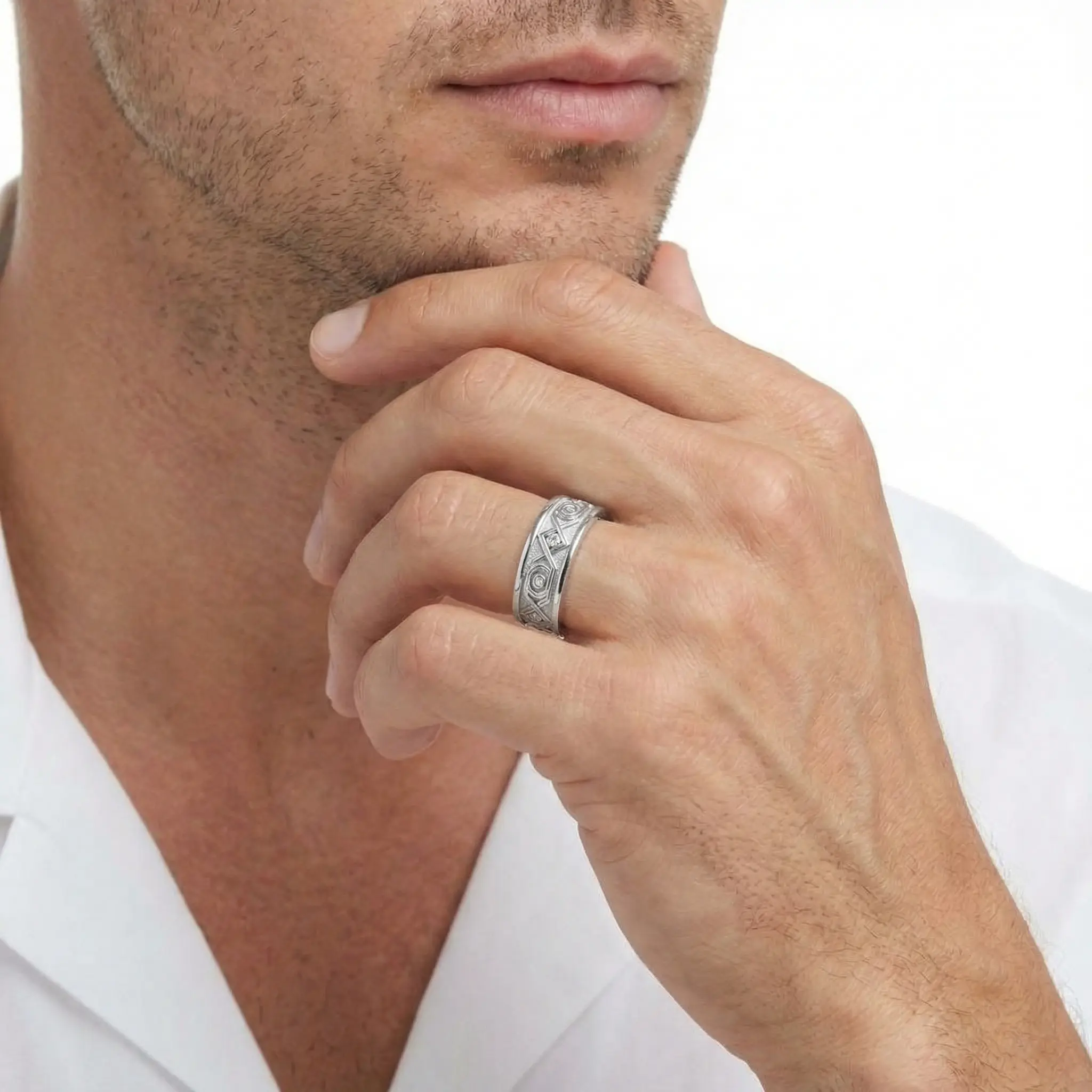 Celtic Knot Diamond Wedding Ring - view 3