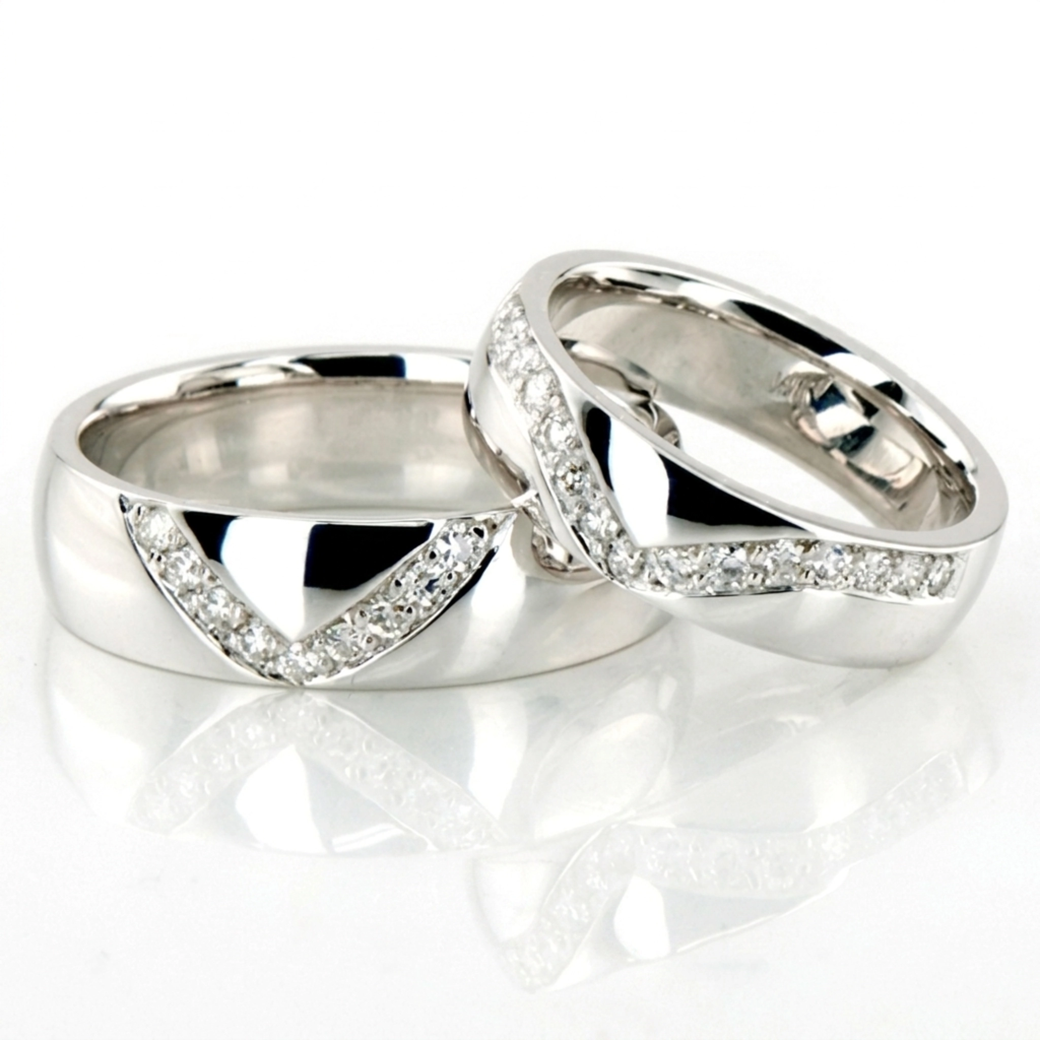 10K channel-set-diamond-wedding-bands - main view