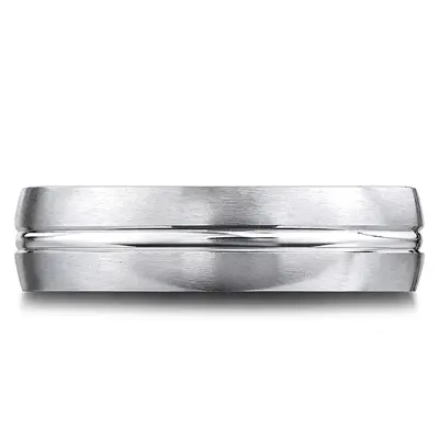 Light Comfort Satin-Finished with High Polished Center Cut Carved Design Band