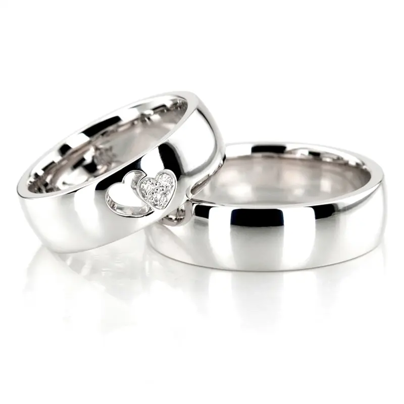 18K Hearts-In-Love-Diamond-Wedding-Ring-Set - main view